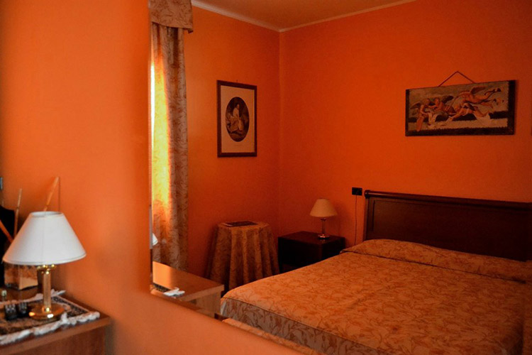 camere-hotel-scrivano-randazzo-sicilia-rooms-sicily-4.jpg