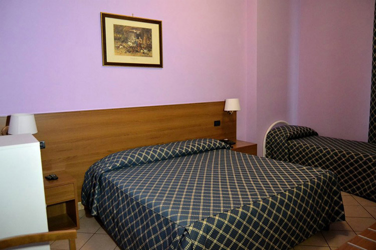 camere-hotel-scrivano-randazzo-sicilia-rooms-sicily-7.jpg